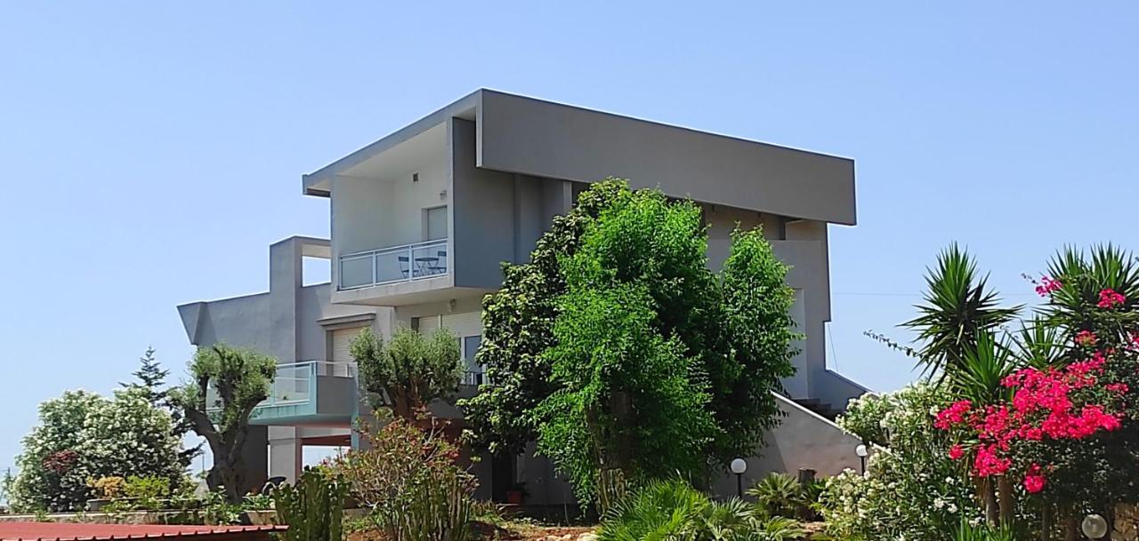 אבולה Villa Orizzonte Sullo Jonio מראה חיצוני תמונה